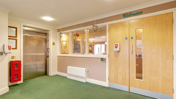 Altrincham - WA15 7JW